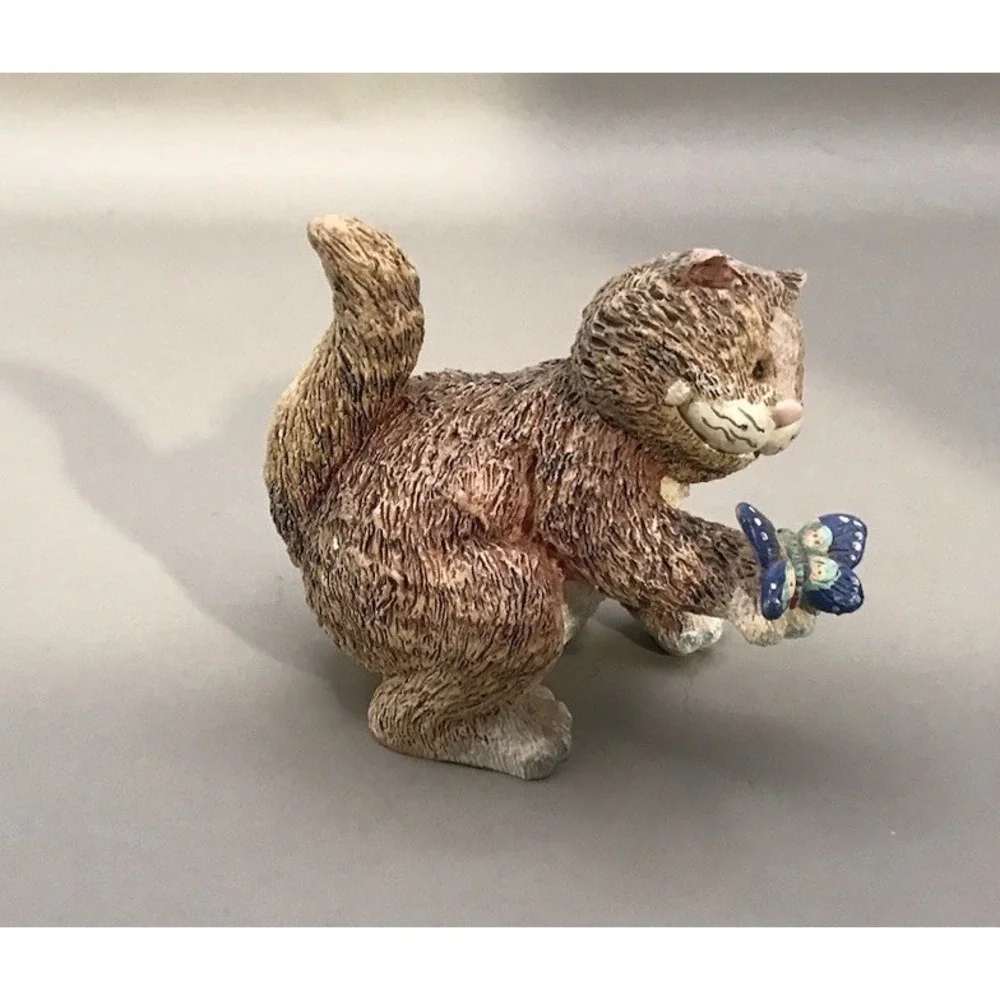Russ Berrie Resin Tabby Cat With‎ Butterfly